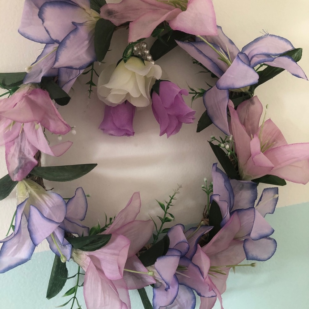 Handmade spring wreath - Picture 5 of 8